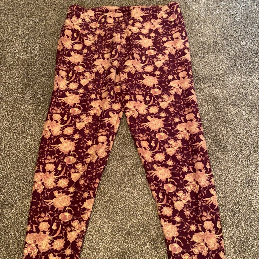 Lularoe leggings Tall and curvy